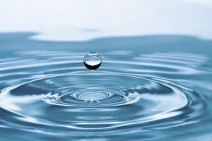Wenn Sie einen großen Garten haben zahlt sich Brunnen im Garten sicherlich aus. Trinkwasser ist teuer. Wenn Sie einen großen Garten haben zahlt sich Brunnen im Garten sicherlich aus. Trinkwasser ist teuer.